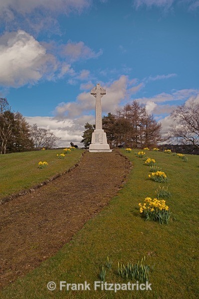 Kilmacolm war memorial, Lochwinnoch Road, Kilmacolm. - Renfrewshire