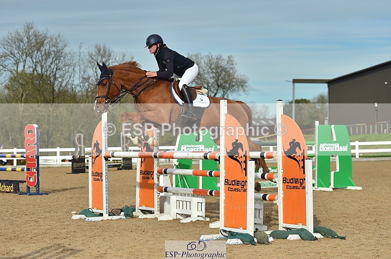 231111A-125838-02009 - Cls 12 Newcomers & 1.10m Open