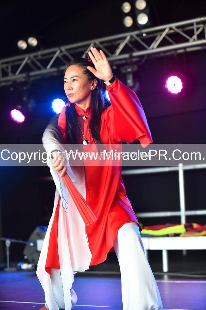SH4_1654 - Tai Chi with Lisa Kay.