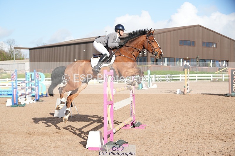 251108-131852-02695 - Cls 13 Foxhunter and 1.20m Open
