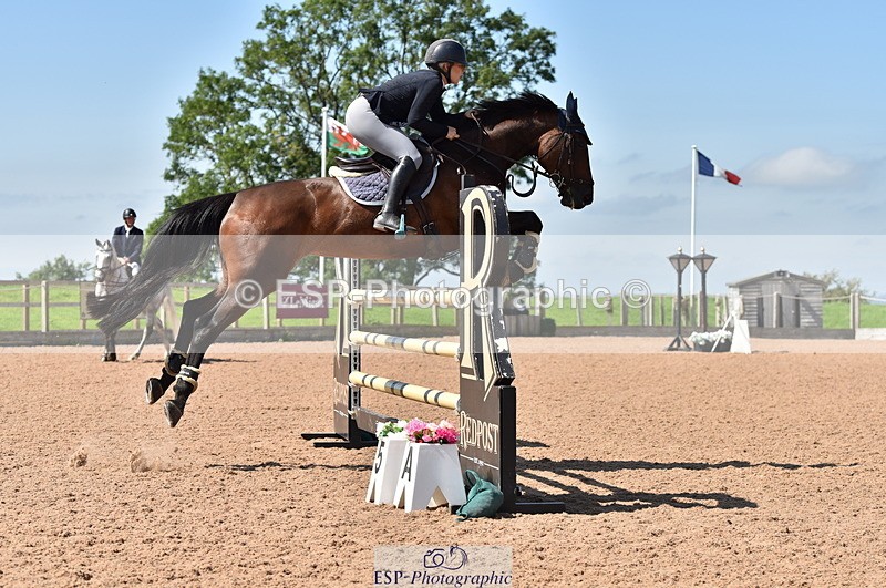 230810A-113714-00910 - Cls 9 Foxhunter