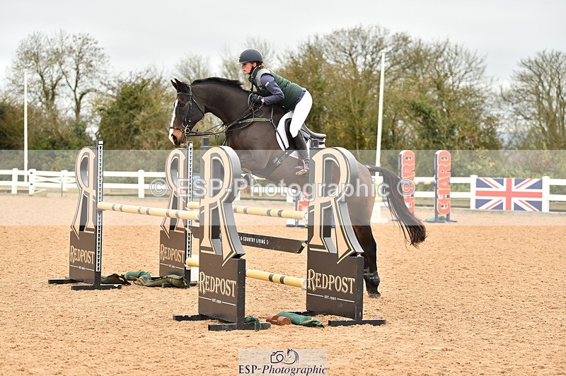 231122A-124502-00341 - Cls 4 Newcomers & 1.10m Open