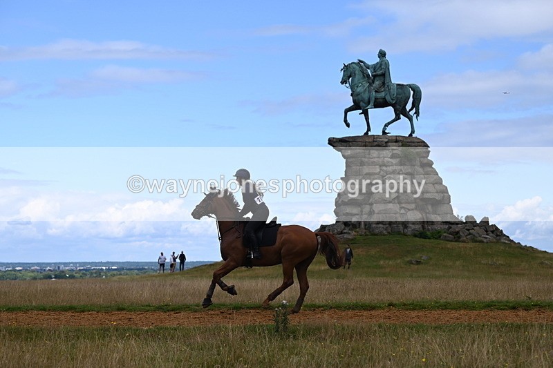 DSC_8442 - Time at Statue 13:52 to 14:33