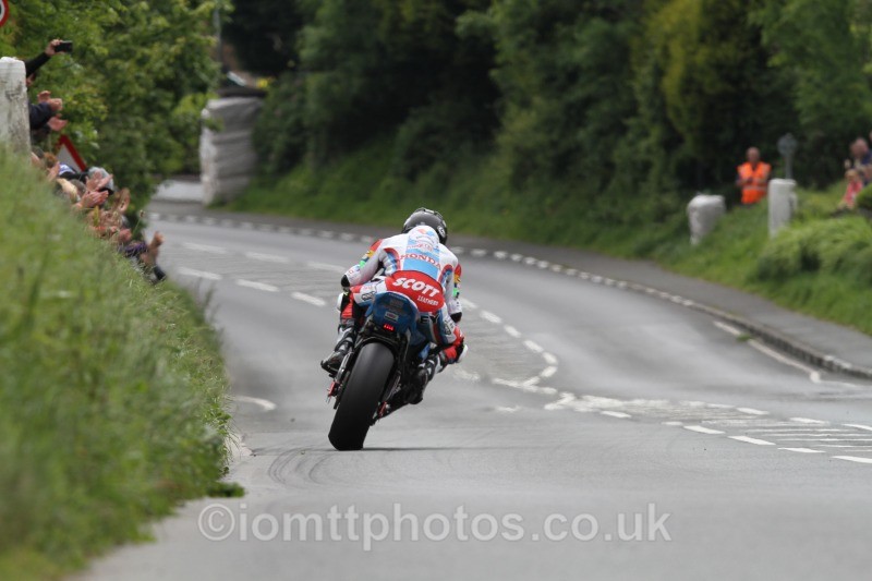 Bruce Anstey Honda / Valvoline Racing by Padgetts Motoc - Pokerstars Senior TT