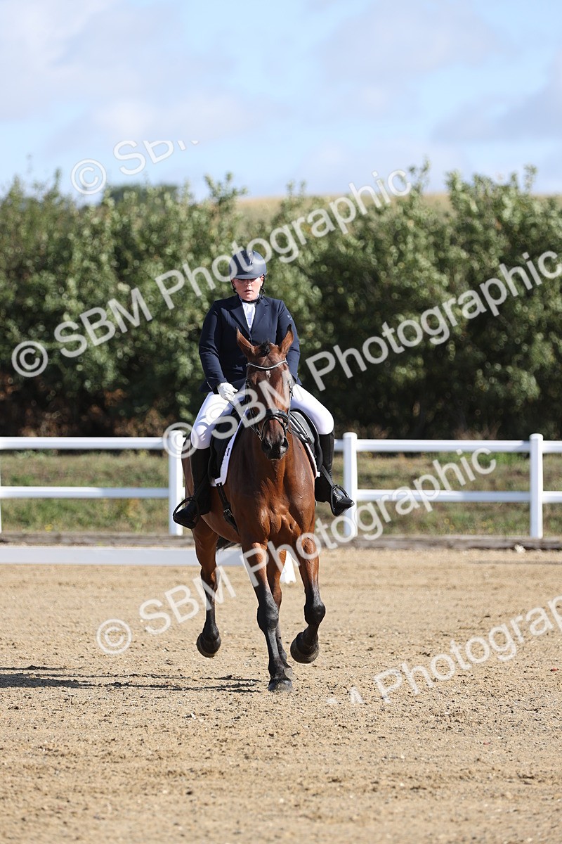 SBM_001111 - Class 2 - Intro 4 Champs - 9.44-10.38