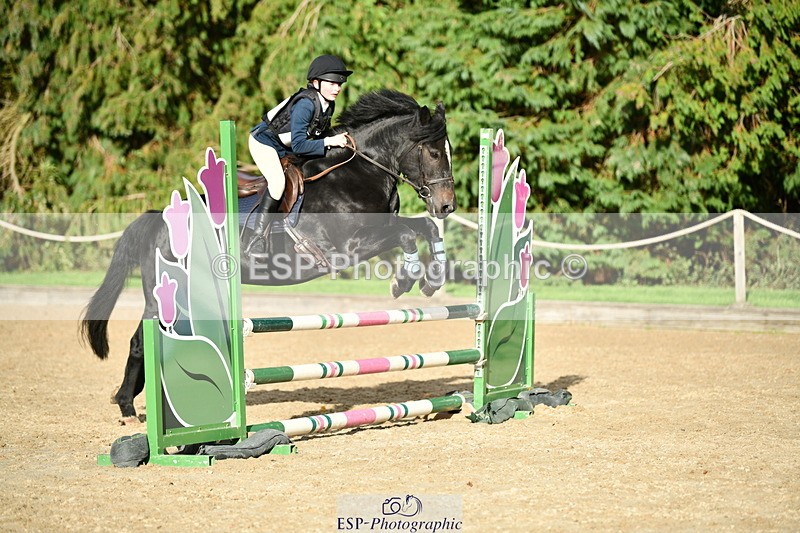 251004A-162615-02060 - Classes 10 & 11 80cm