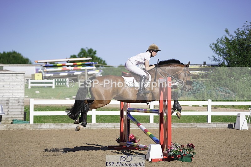 230624A-175058-02850 - Cls 33 1.05m Amateur Quali