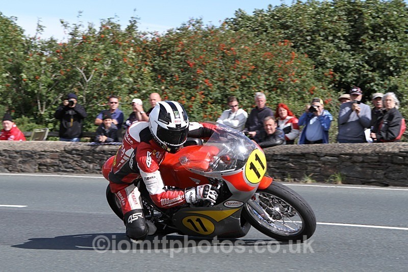 IMG_0410 - 500cc Classic TT Race
