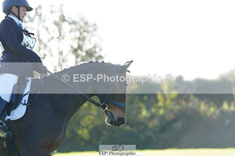 241025-103742-06040 - 362-Vicky.Stacey-HIGHDALE.AUTUMN.SUNRISE