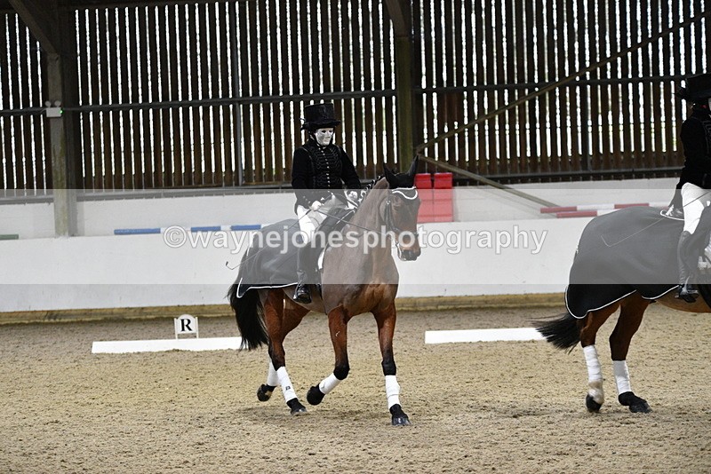 WJ5_9780 - Time 13:04 to 13:41 Fancy Dress DTM