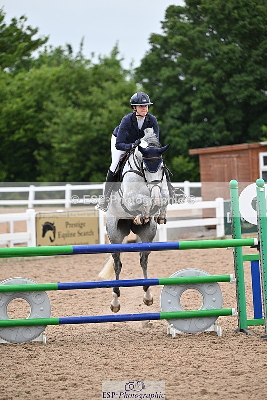 240703A-131053-00402 - Cls 05 Snr Fox & 1.20 Open