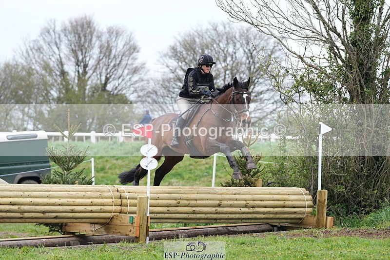 250419-123755-09972 - 417-Anna.Bruce-APPLE.PYE