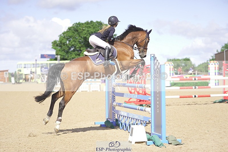 230806A-113002-01604 - Cls 13 Snr Newcomers & 1.10m Open