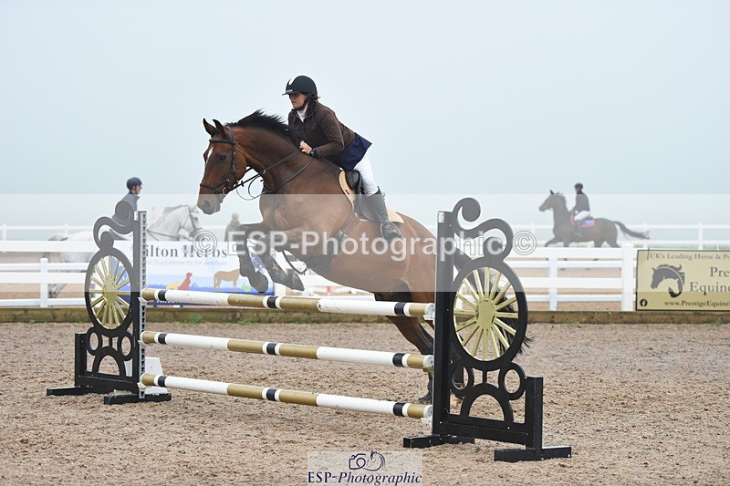 230917A-134820-07207 - Cls 36 1.05m Amateur Qualifier