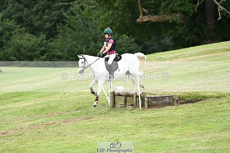 240825X-165457-37387 - 80cm XC 16.30 to 17.30