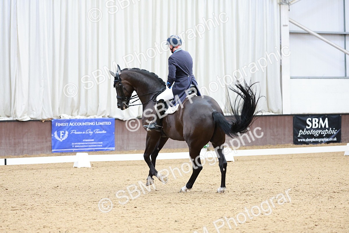 SBM_015947 - Class 5 - FEI INT II - 15.48-17.00