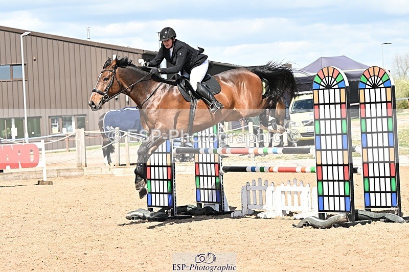 250416-131618-00989 - Cls 4 Newcomers and 1.10m