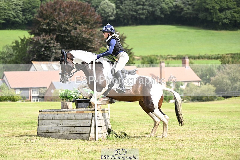 240825X-115613-32655 - 70cm XC 11.00 to 12.00