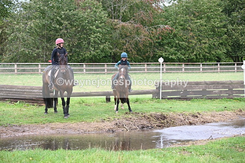 WJ6_3058 - Time at Photographer 11:01 to 11:20