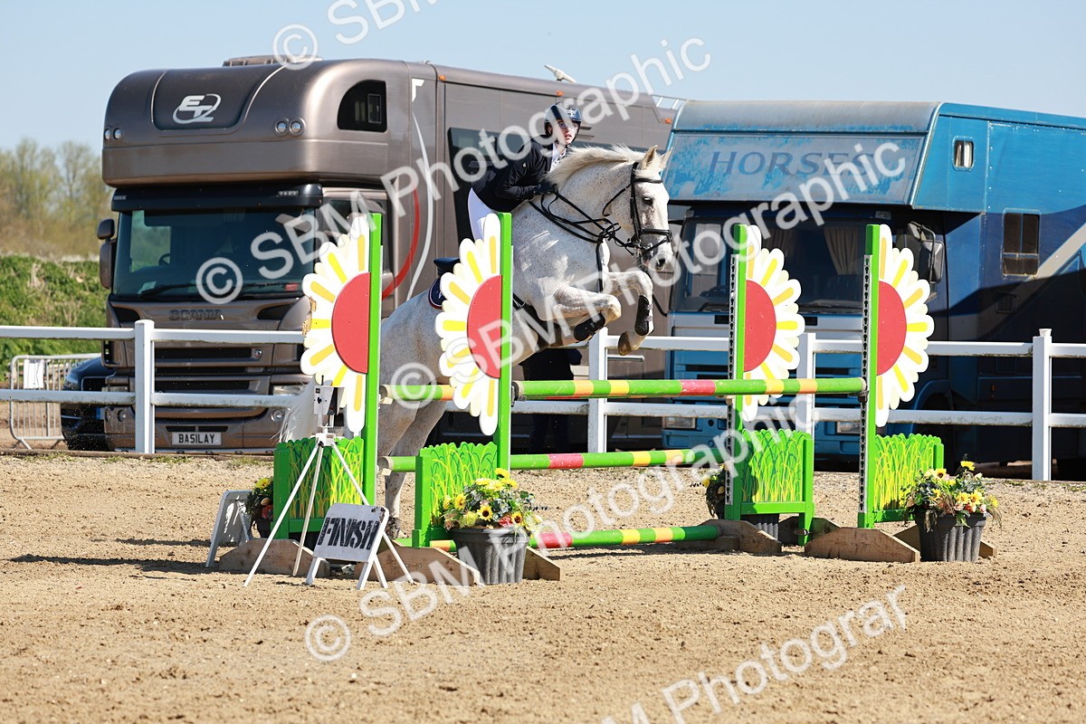 SBM_004573 - Class 17 - Senior Newcomers - 1.10m