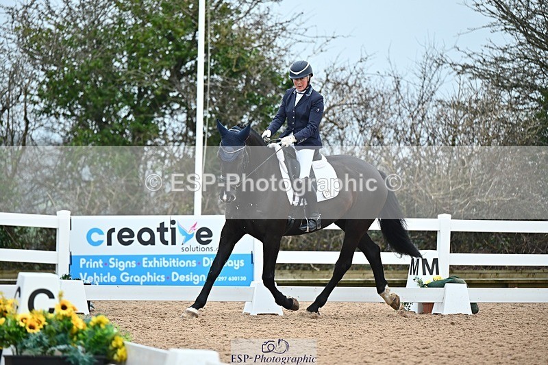 250214-094846-00696 - 228-Louise.Hutchinson-Shovern.Noire