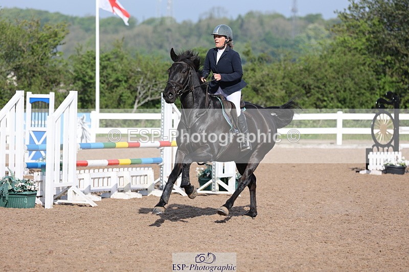 240510A-084431-04388 - Cls 13 British Novice and 90cm Open