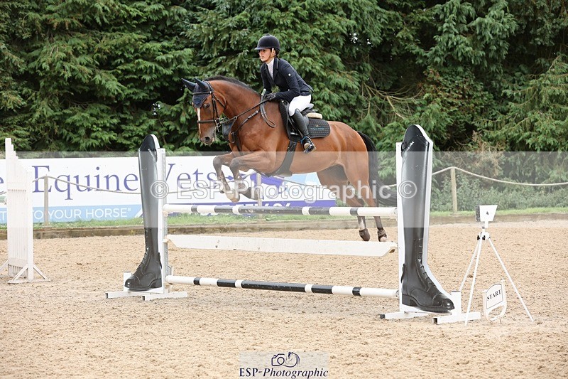 240817-135249-01582 - 05A Snr Newc