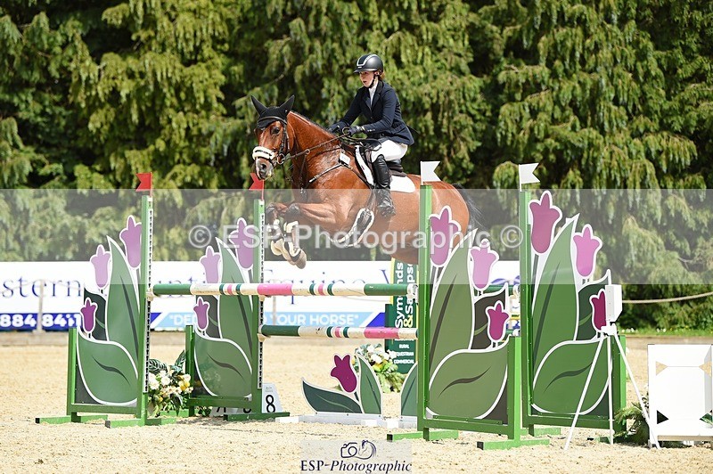 230528-144146-18715 - 108-LYJADOR-Clementine_Crosthwaite_Eyre-SUNTrotUp+SJ