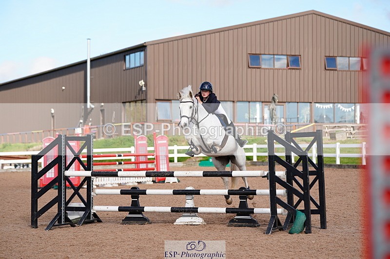 241027A-124412-02736 - SUN Cls 7 Pony Foxhunter and 1.10m Open