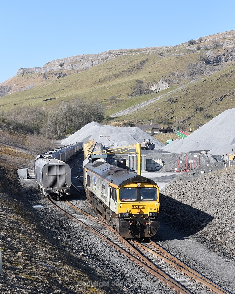 JL - 10.4.25 66794 6M38 Arcow - Bredbury, Arcow - Latest shots