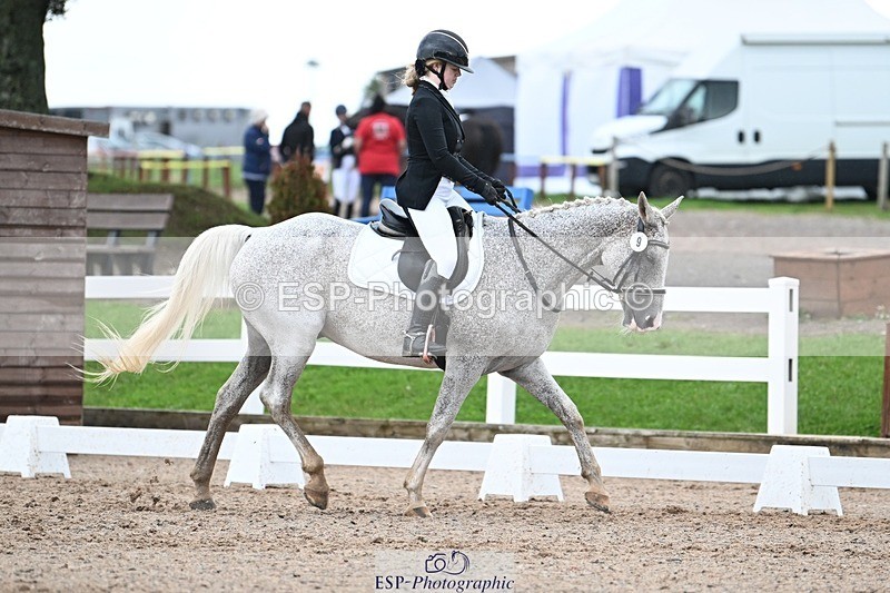 250907-125729-08502 - 009-Terri.EllawayTagula.Passion