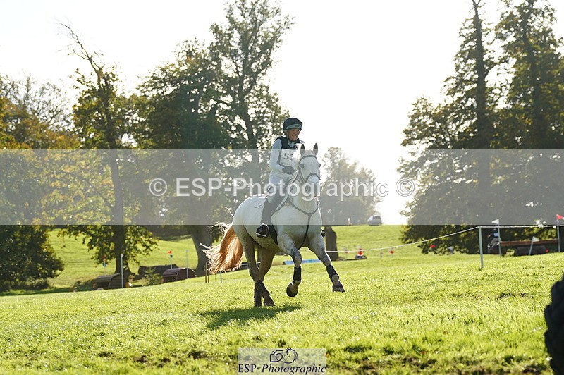 251025A-144326-21071 - G-522-Sue.Parkes Inc Trot Up