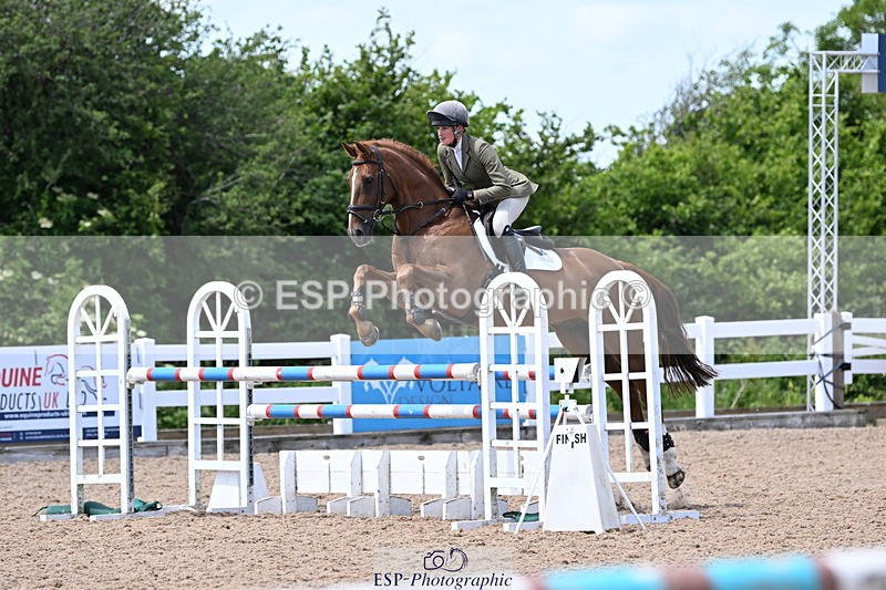 240619A-140816-00417 - Cls 4 Snr Newcomers and 1.10m Open