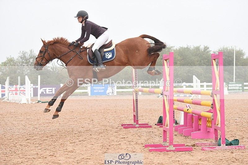 230902A-110602-00515 - Cls 8 1.05m Amateur Quali