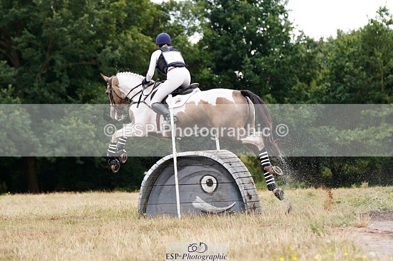 250803A-115926-11609 - L-516-Chloe.Robinson-BRACKENSPA'S.KEEP.A.SECRET