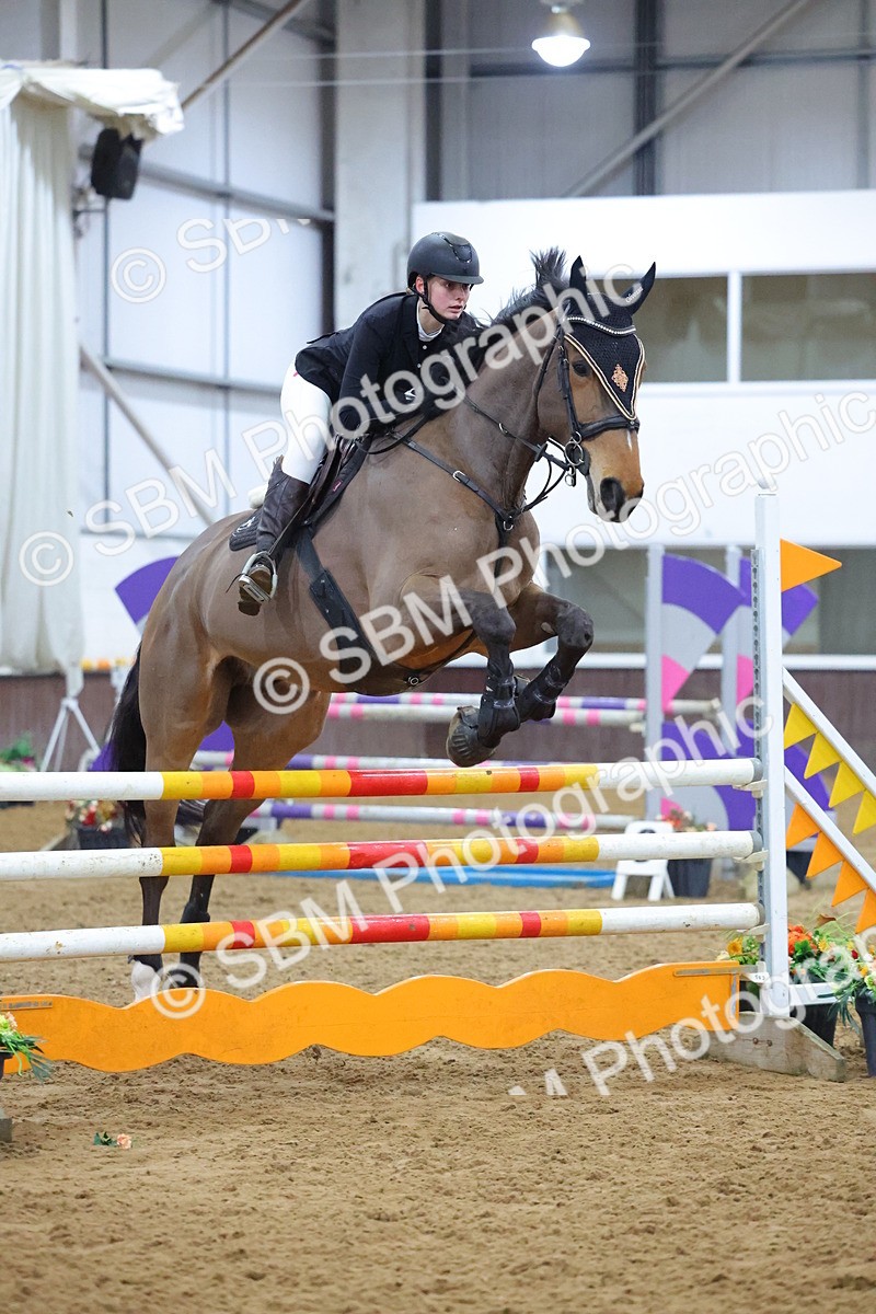 1I0A4735 - Class 9 - Senior Newcomers/ 1.10m Open