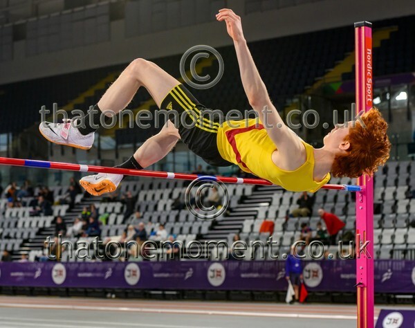 AgeInd25SAT-918747 - Field Male