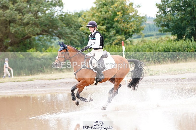 250802A-135512-04891 - A-042-Pippa.Krzywiec-LIMITED.EDITION