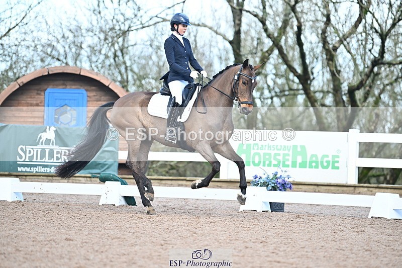 240218A-110515-05797 - 131-Lauren.Burrows-Active.Vogue