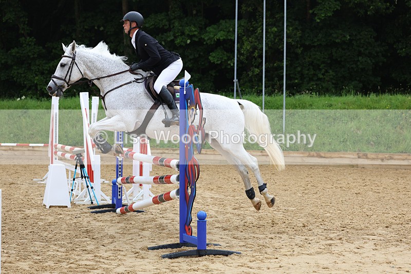 3E7A5519 - Class 4: Senior British Novice/90cm open