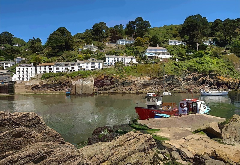 Red Boat Outer Harbour - Polperro