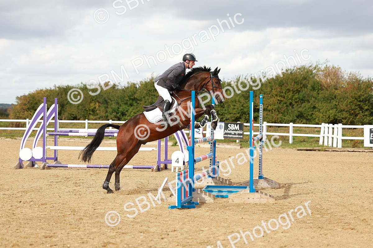 SBM_001284 - Class 4 - Senior Newcomers - 1.10m
