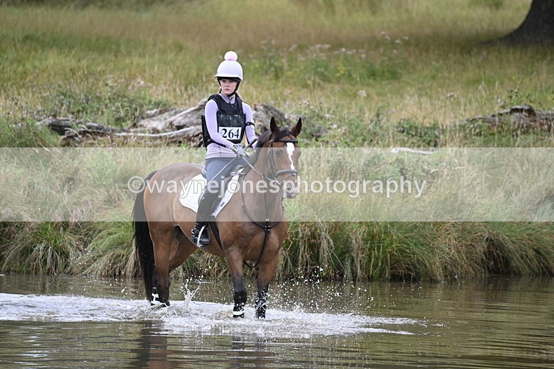 WJ7_3210 - Time at Water 12:15 to 12:50