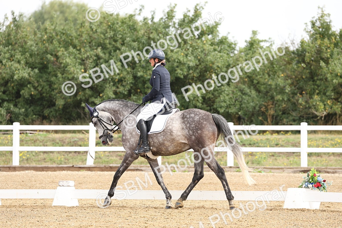 SBM_005528 - Class 6 - Novice 6 - 9.30-10.12