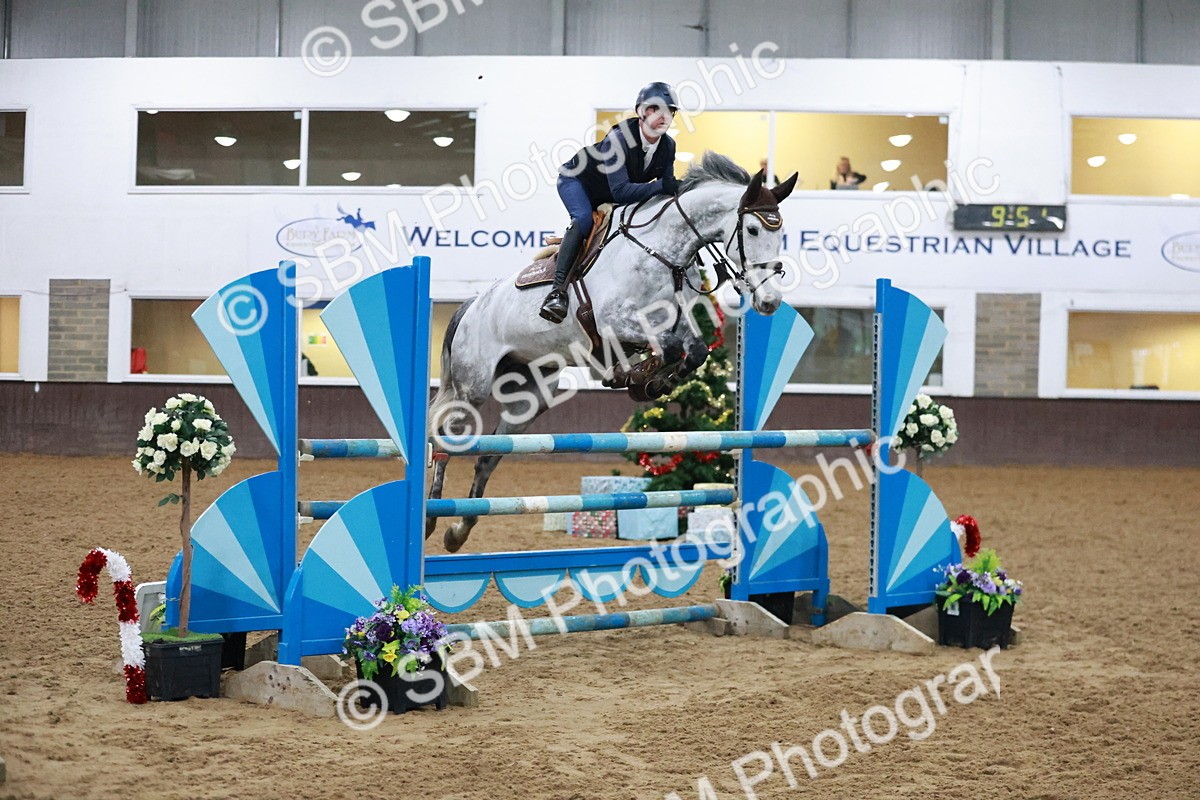 SBM_001374 - Class 5 - Senior Foxhunter 1.20m