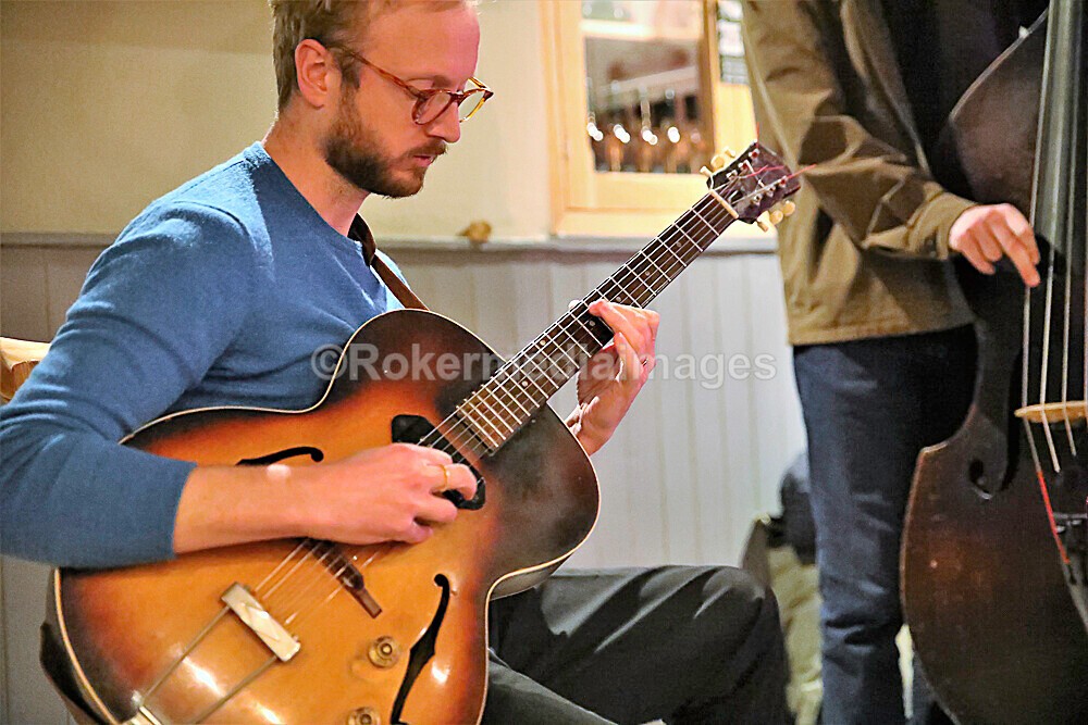 Joe-10 - Joe Webb Music