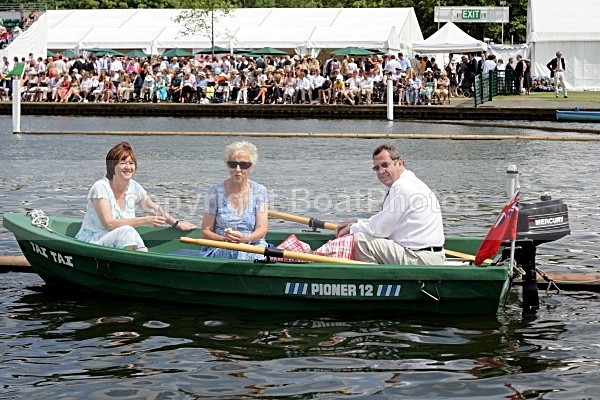 090704 TAI TAI IMG_0771 - HENLEY REGATTA  SATURDAY 4th JULY 2009
