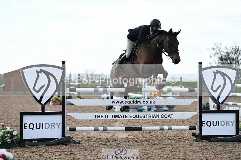 250328-125804-01102 - Cls 3 Snr Foxhunter