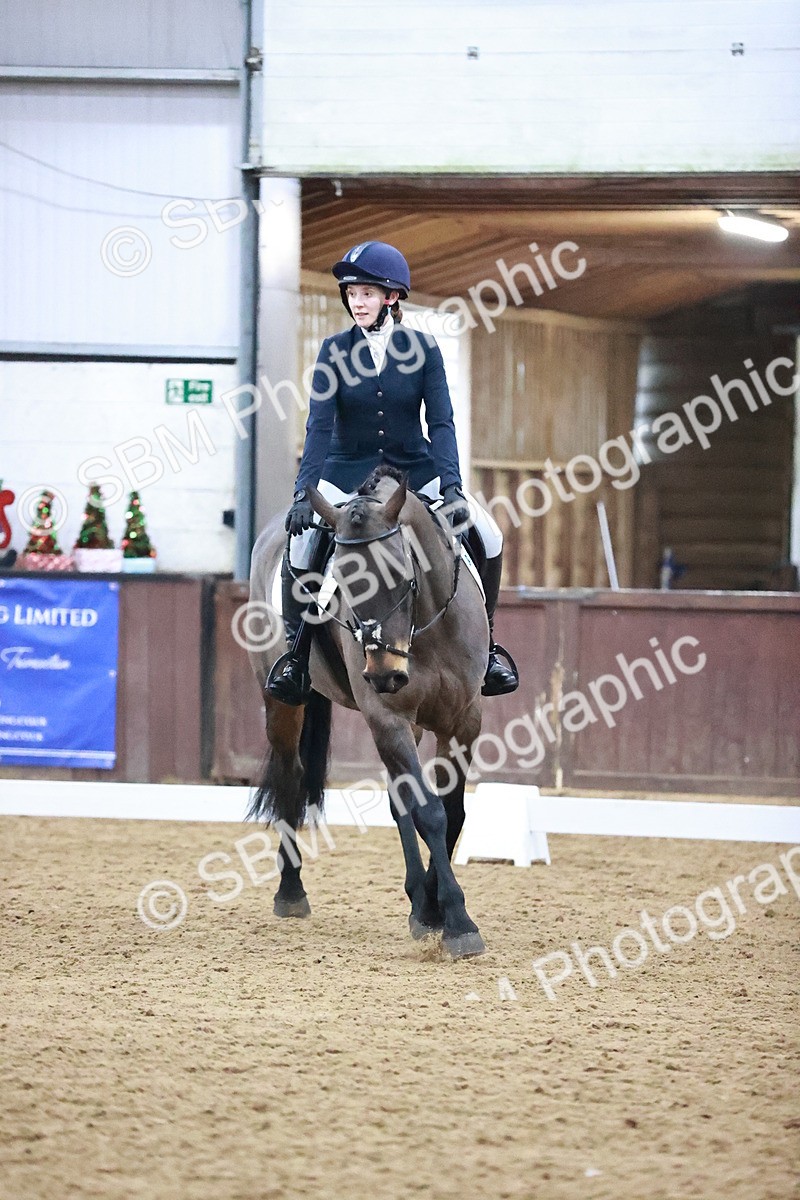 SBM_001752 - Class 9 - Novice 4