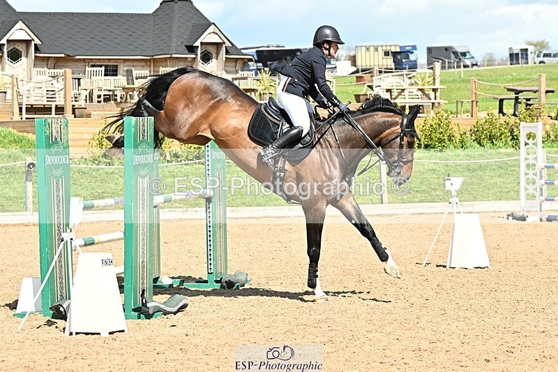 250416-133044-01107 - Cls 4 Newcomers and 1.10m